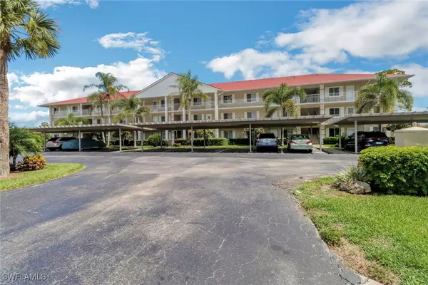4556 Andover WAY #E106, Naples, FL 34112