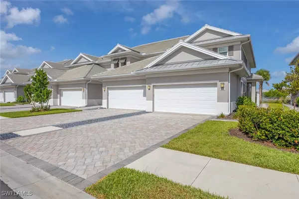 201 Indies DR E, Naples, FL 34114