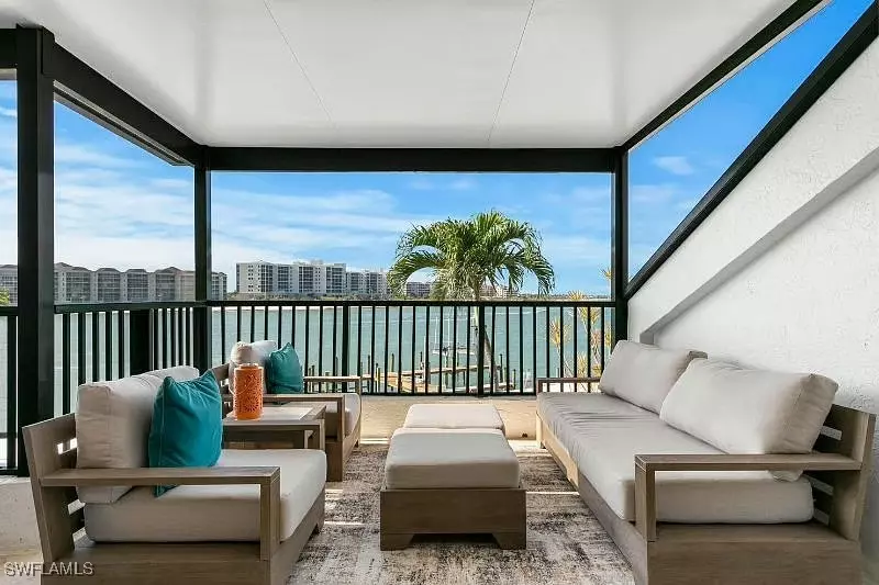 Naples, FL 34113,310 La Peninsula BLVD #310
