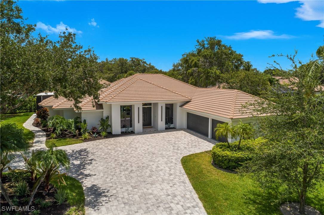1984 Mission DR, Naples, FL 34109
