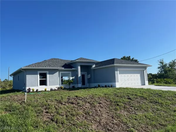 Lehigh Acres, FL 33974,939 Gregory ST E