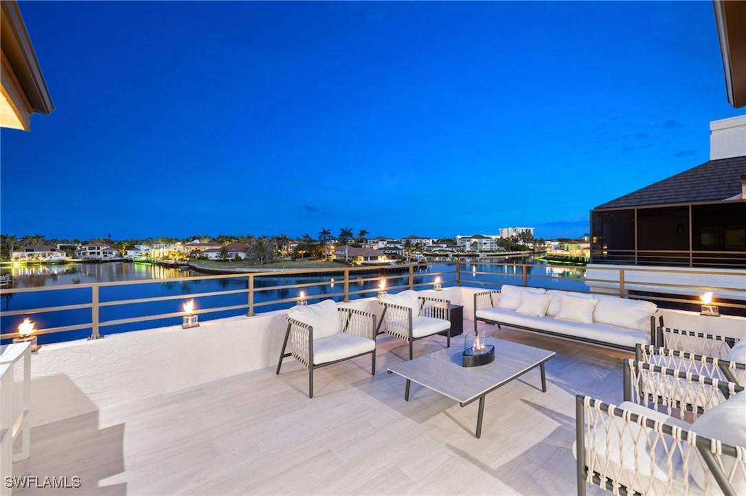 4400 Gulf Shore BLVD N #5-506, Naples, FL 34103