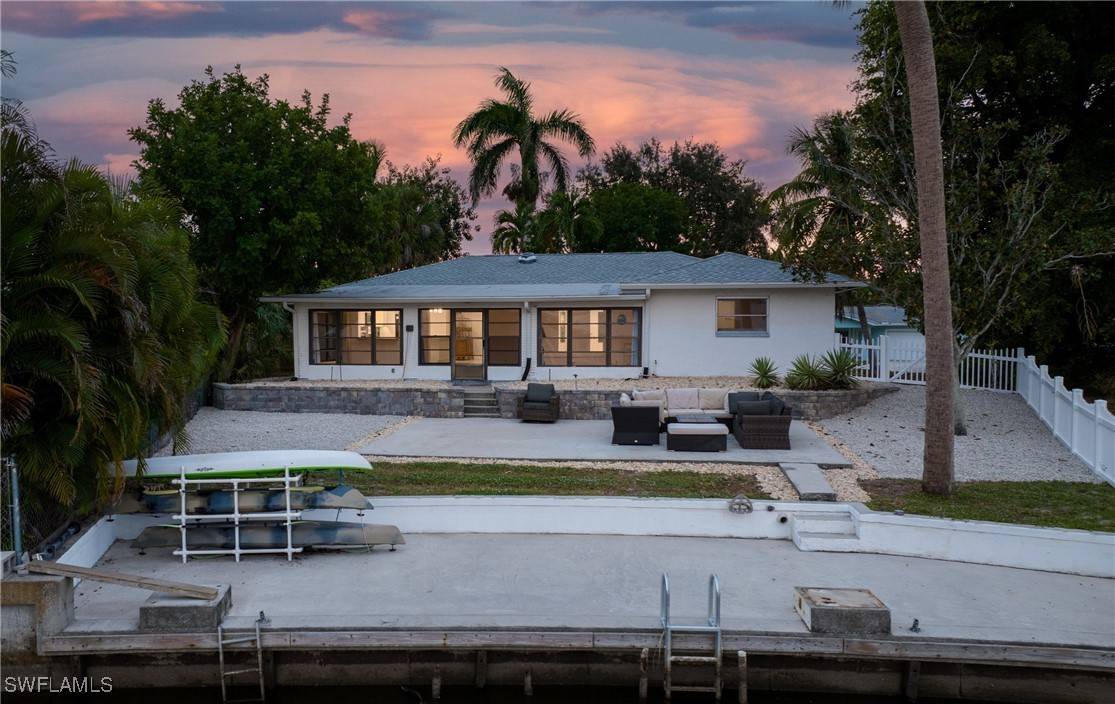 3461 Lakeview DR, Naples, FL 34112