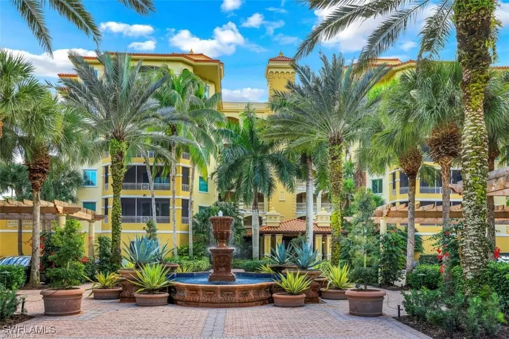 Naples, FL 34109,2738 Tiburon BLVD E #B406