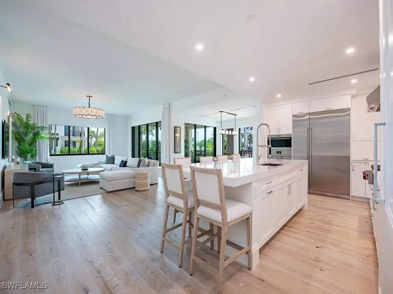 1130 3rd AVE S #109, Naples, FL 34102