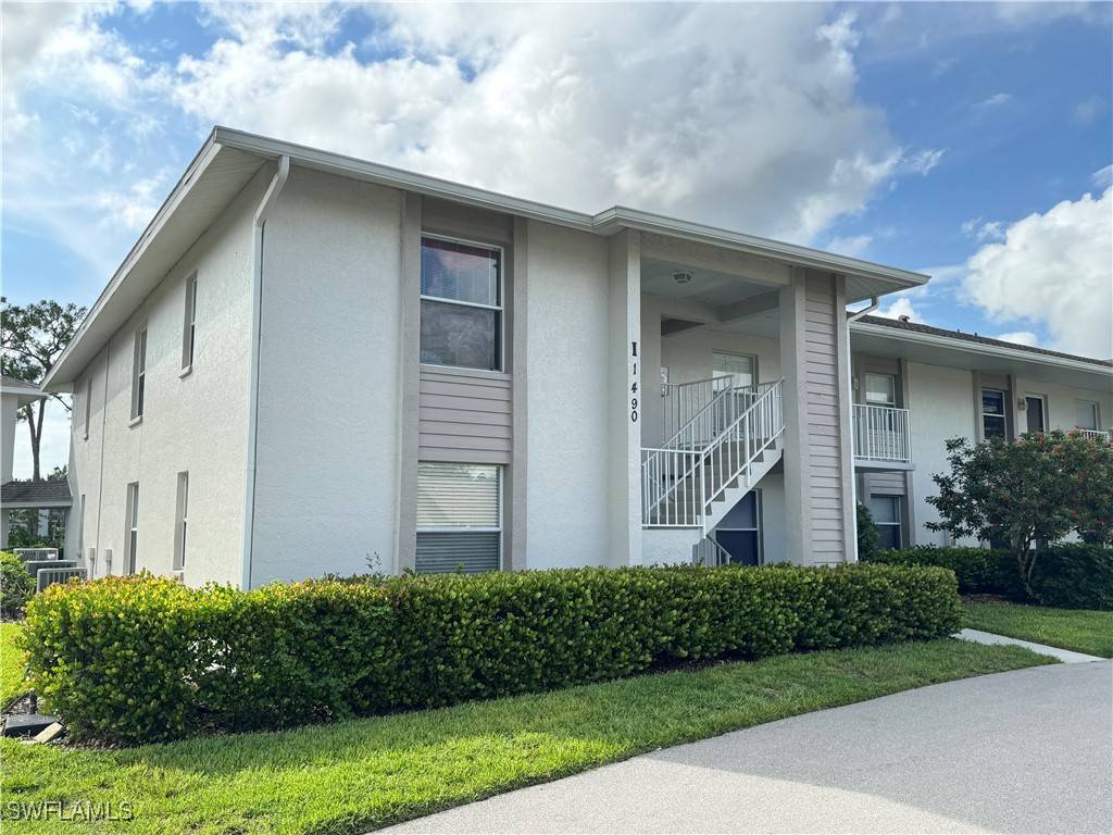 1490 Churchill CIR #201, Naples, FL 34116