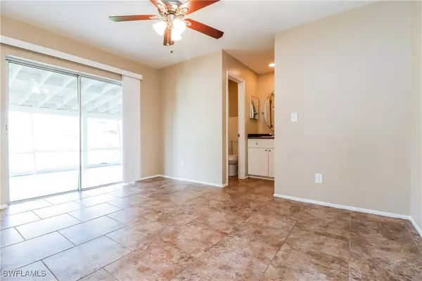 Fort Myers, FL 33967,18689 Miami BLVD