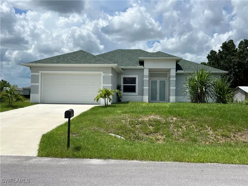 4208 28th ST SW, Lehigh Acres, FL 33976