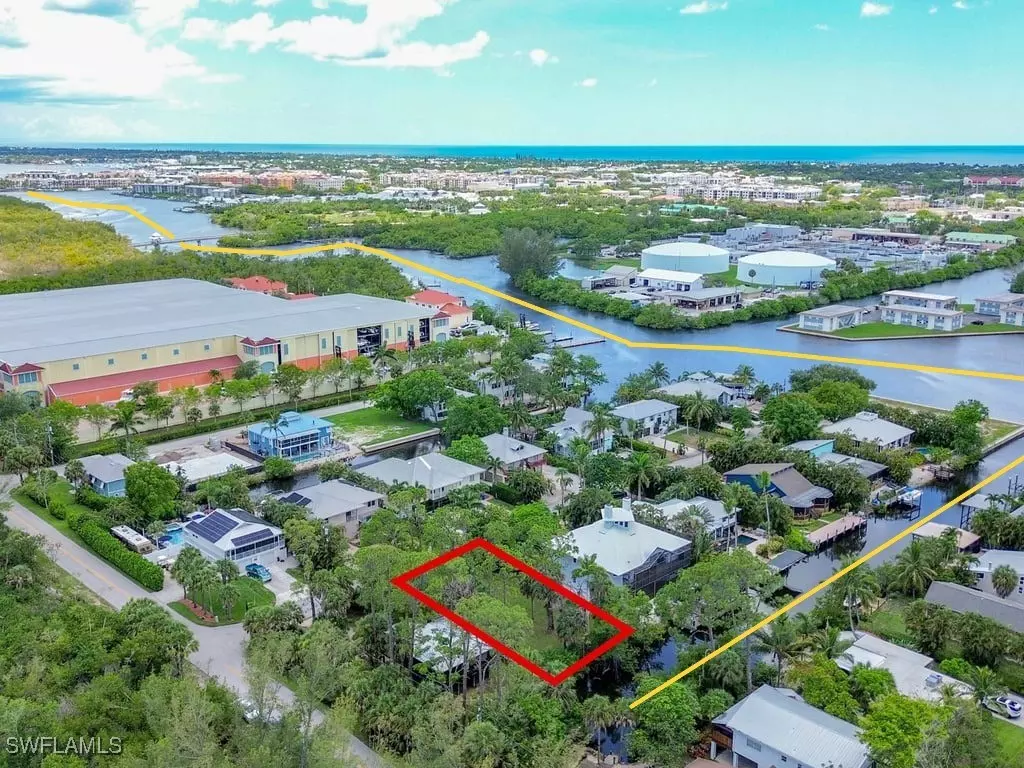 Naples, FL 34104,1675 Avion PL