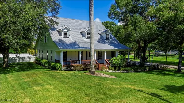 Labelle, FL 33935,202 N Cypress ST