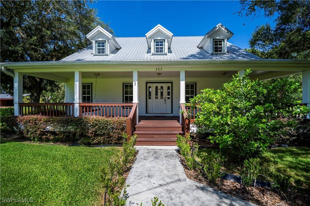 Labelle, FL 33935,202 N Cypress ST
