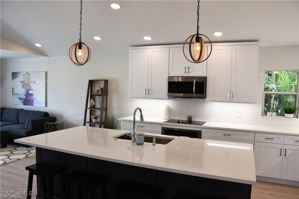 Naples, FL 34108,803 104th AVE N
