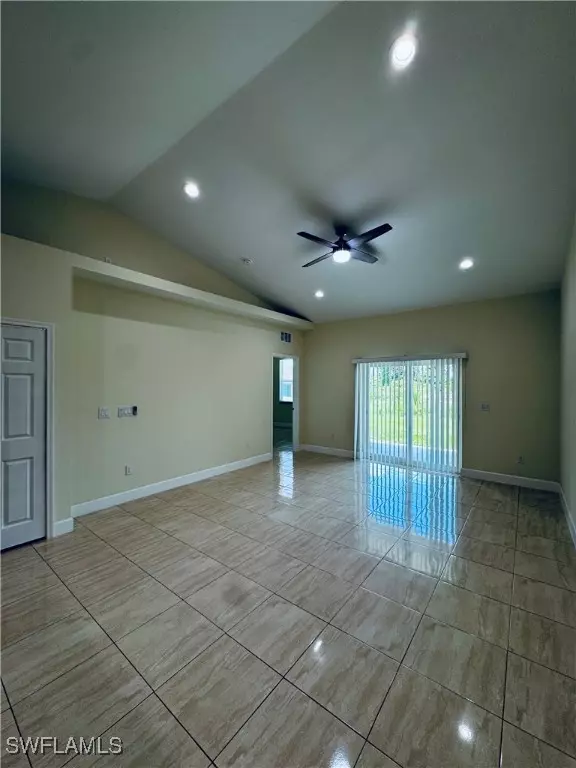 Lehigh Acres, FL 33973,2433 Vernon AVE S