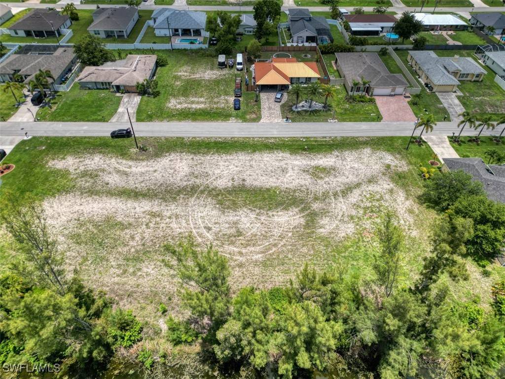 Cape Coral, FL 33990,408 SE 16th TER