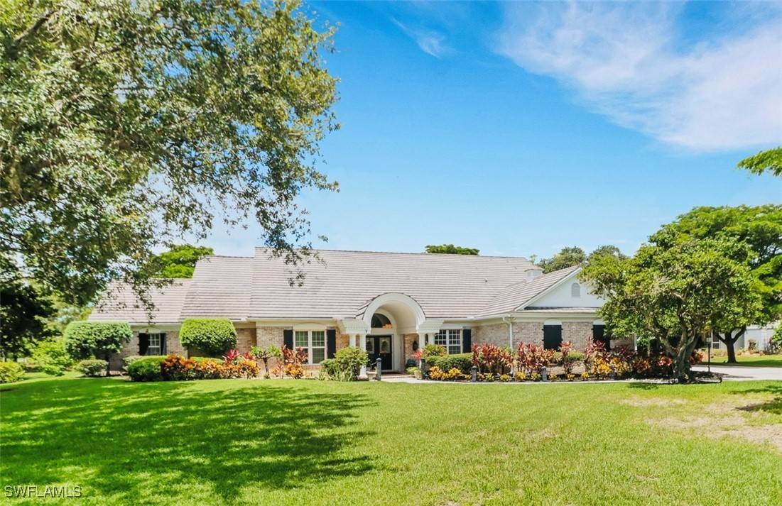 12997 Coco Plum LN, Naples, FL 34119