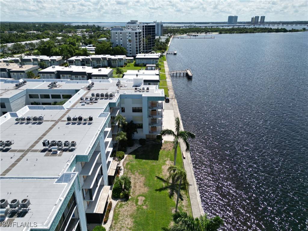 North Fort Myers, FL 33903,3460 N Key DR #407