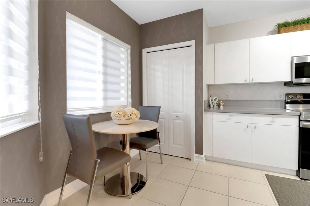 Naples, FL 34104,7839 Regal Heron CIR #104