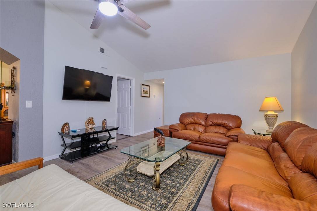 Cape Coral, FL 33914,5510 SW 4th PL #406