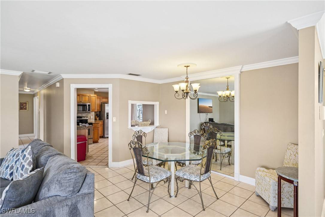 Naples, FL 34108,770 93rd AVE N