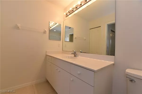 Estero, FL 33928,20011 Barletta LN #2113