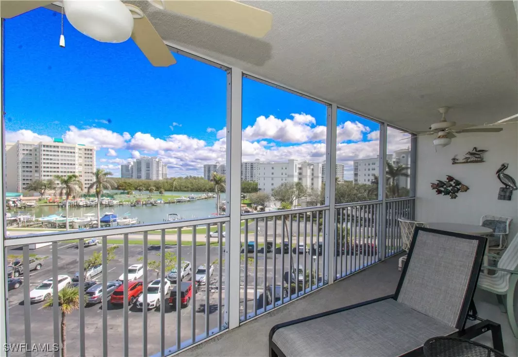 Naples, FL 34108,1 Bluebill AVE #501