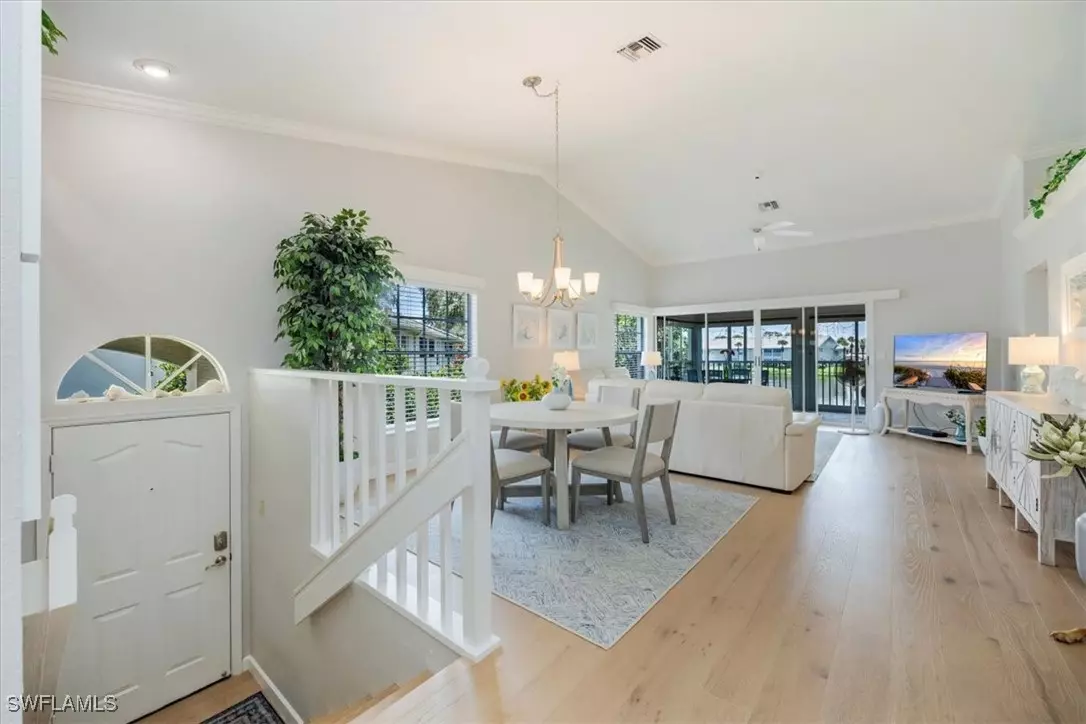 Naples, FL 34110,13040 Castle Harbour DR #T1