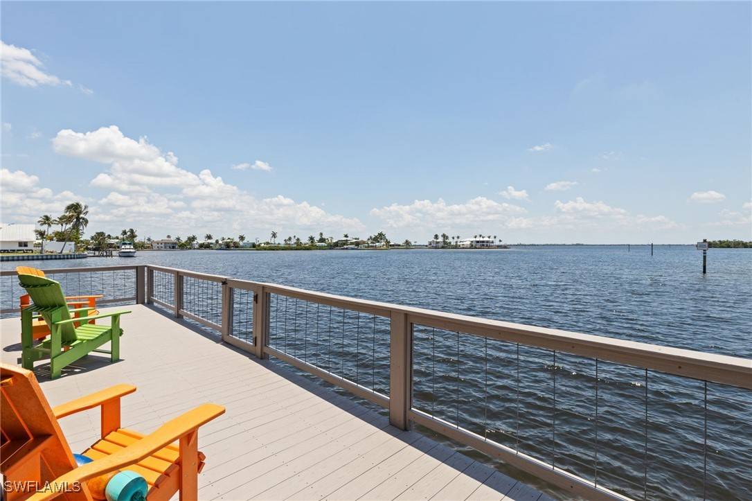 4819 Pine Island RD NW, Matlacha, FL 33993