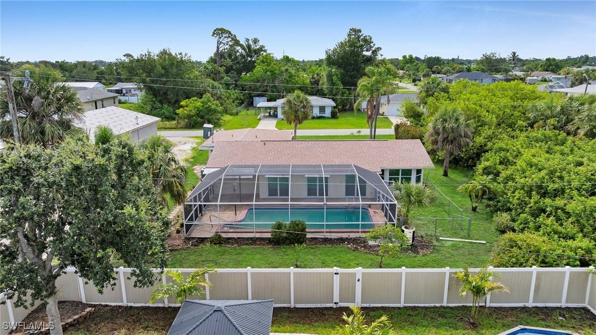 Port Charlotte, FL 33952,3307 Pinetree ST