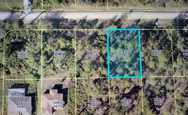 848 Calais ST E, Lehigh Acres, FL 33974