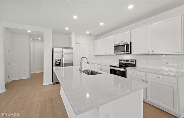 Bonita Springs, FL 34135,27836 Solis Grande DR