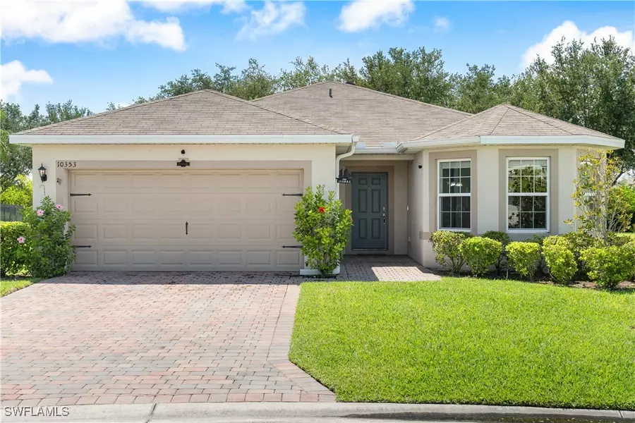 10353 Silver Pond LN, Lehigh Acres, FL 33936