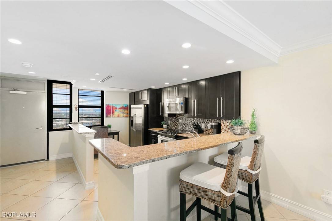 Marco Island, FL 34145,380 Seaview CT #1505