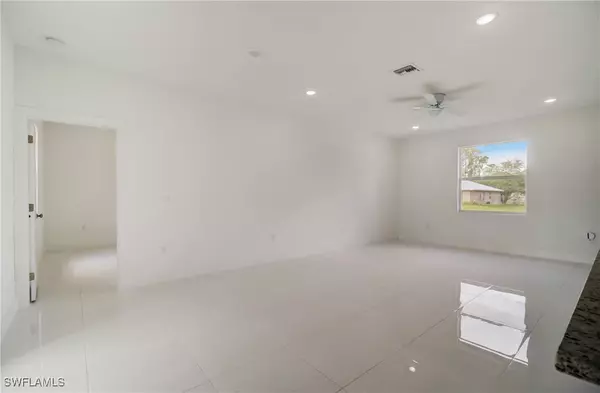 Alva, FL 33920,2109 Jefferson AVE