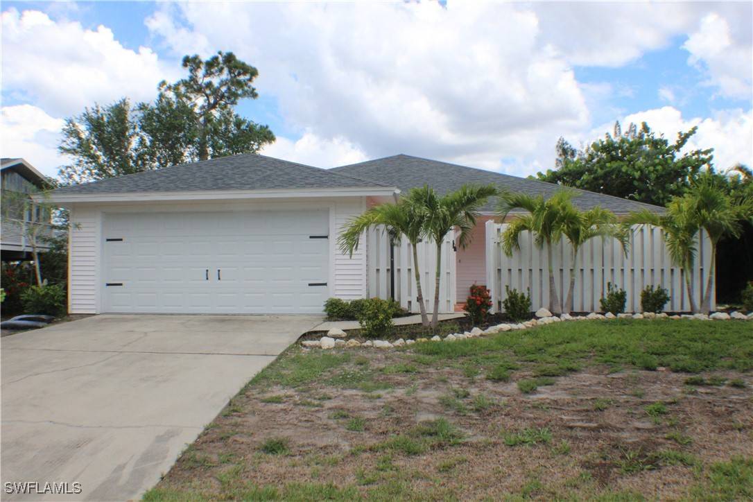 14112 Clubhouse DR E, Bokeelia, FL 33922