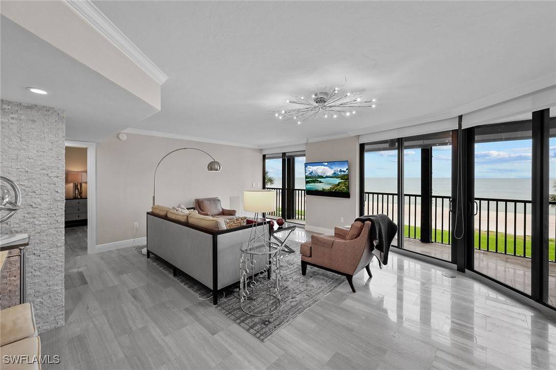 Naples, FL 34108,9653 Gulf Shore DR #203