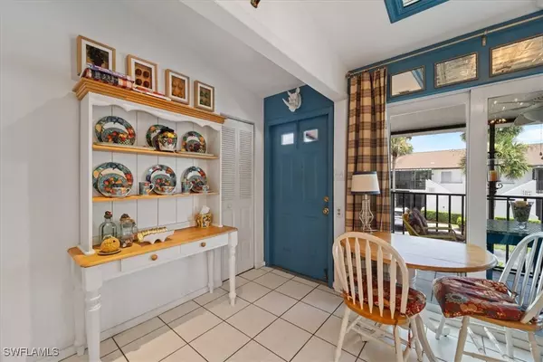 Naples, FL 34112,3515 Antarctic CIR #2408