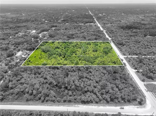 Naples, FL 34117,2765 Everglades BLVD S