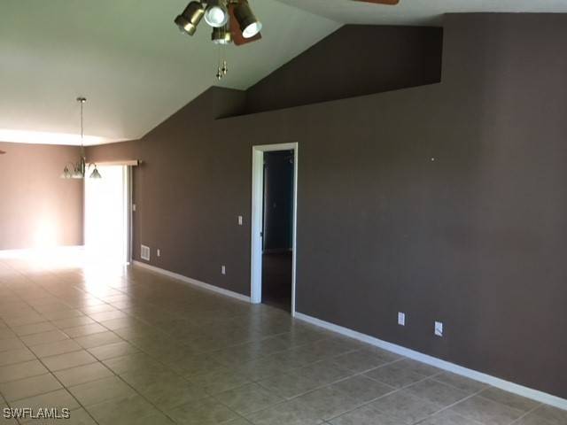 Cape Coral, FL 33993,512 NW 5th TER