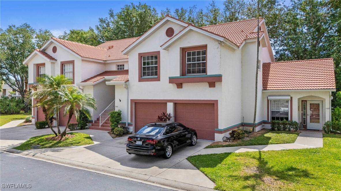 505 Windsor SQ #202, Naples, FL 34104