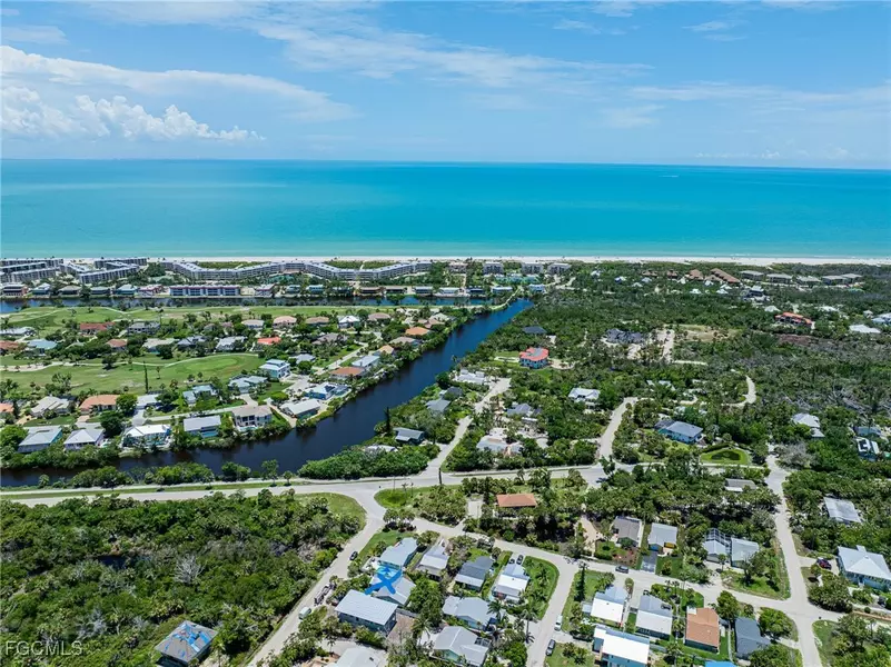 531 Birdsong PL, Sanibel, FL 33957
