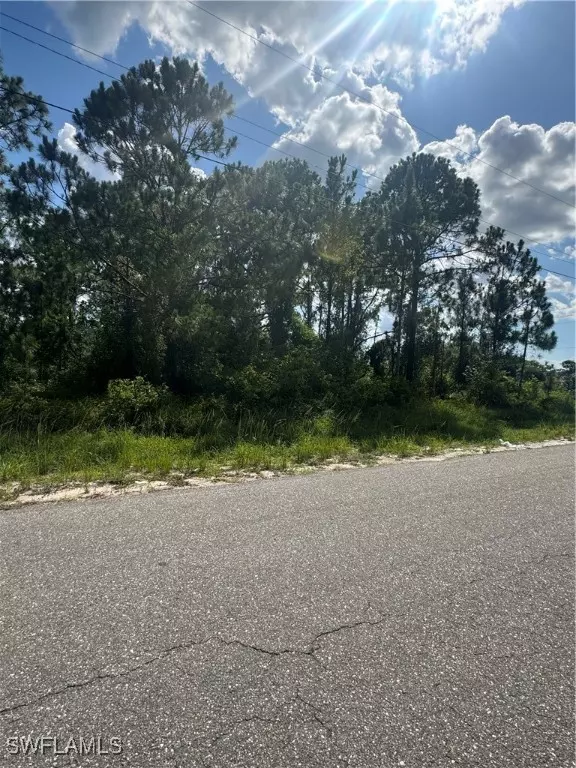 4751/4753 14th ST SW, Lehigh Acres, FL 33973