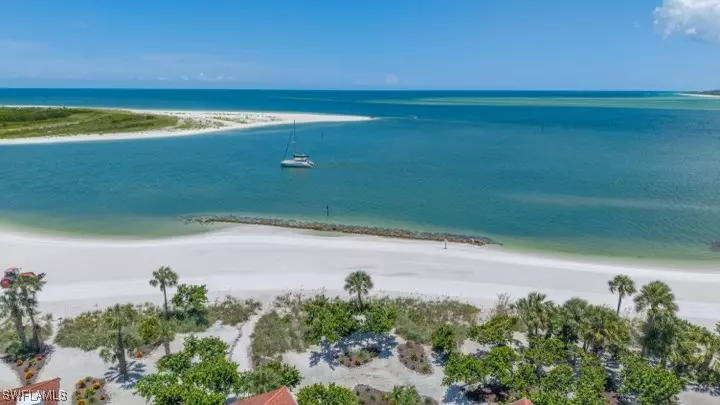 Marco Island, FL 34145,1000 Royal Marco WAY #5