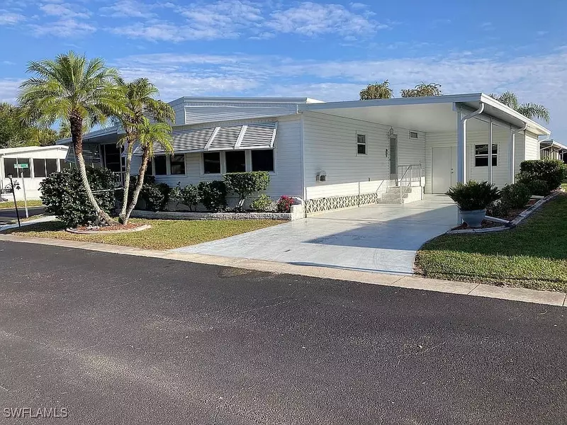 1 Elder ST, Alva, FL 33920