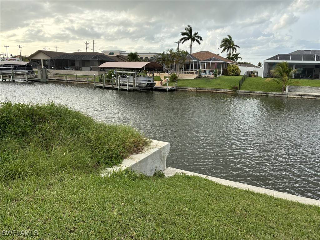 117 SE 28th TER, Cape Coral, FL 33904