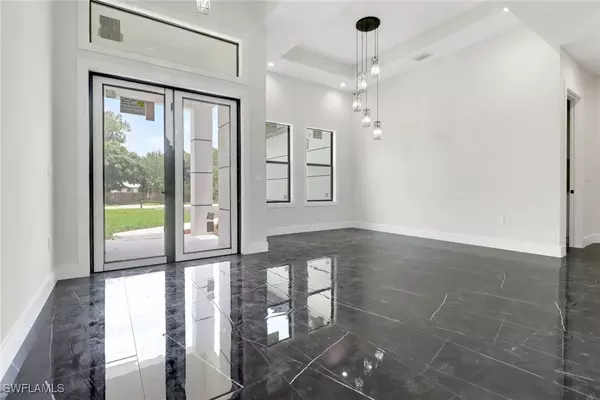 Naples, FL 34117,2342 10th AVE SE