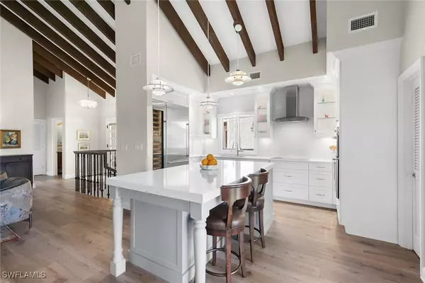 Naples, FL 34108,5850 Pelican Bay BLVD #C