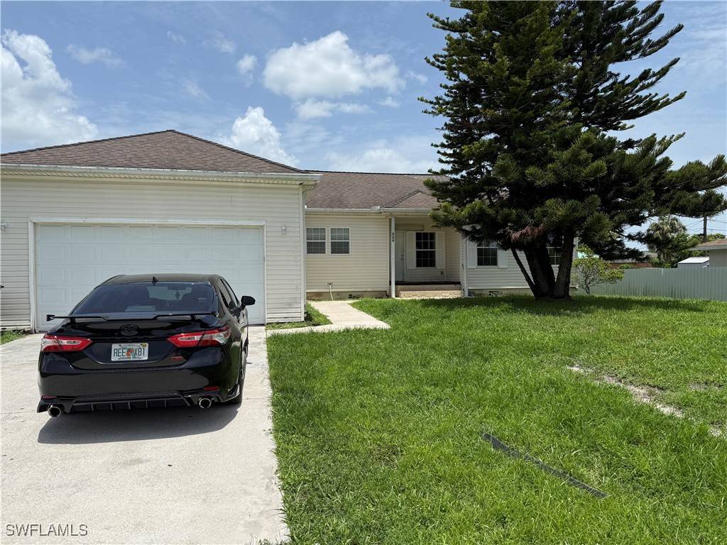 220 Connecticut RD, Lehigh Acres, FL 33936