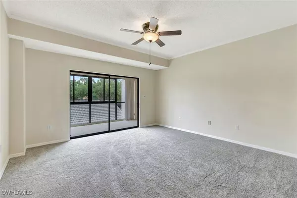 Naples, FL 34110,900 Arbor Lake DR #207