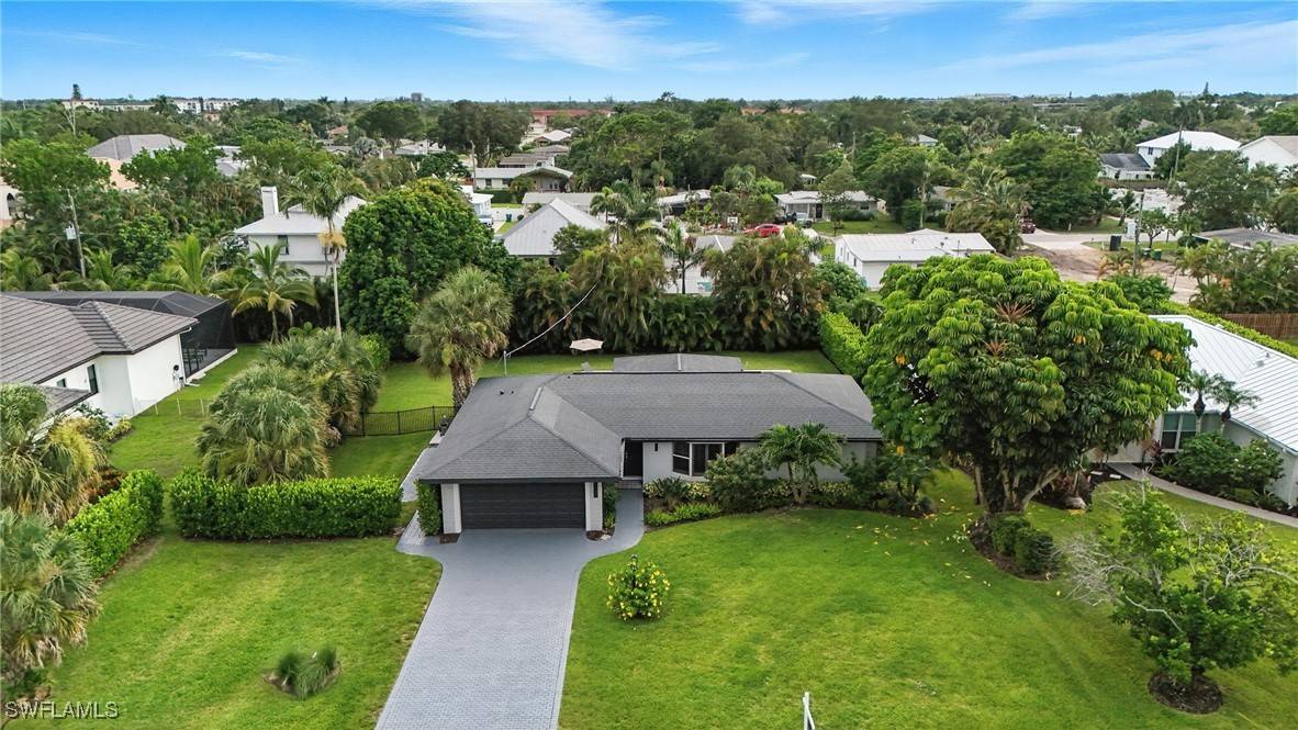 1132 Cypress Woods DR, Naples, FL 34103