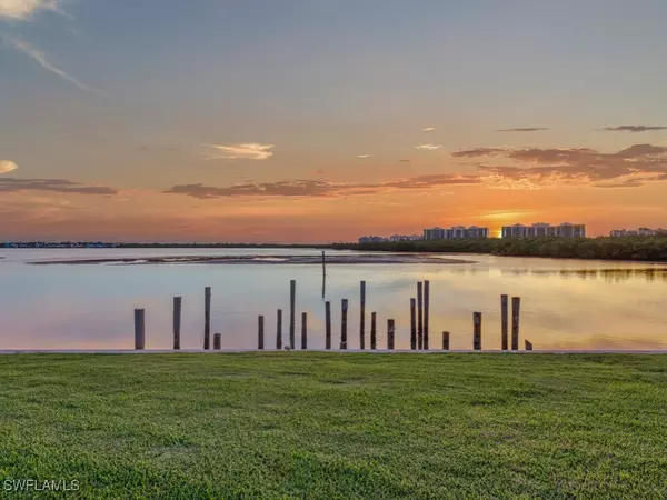 Marco Island, FL 34145,1112 Edington PL